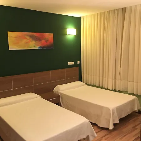 Hotel Area De Servicio Chopos 3*