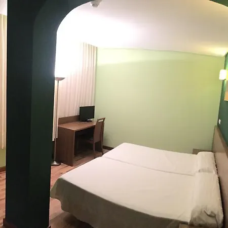 Area De Servicio Chopos Hotel 3*