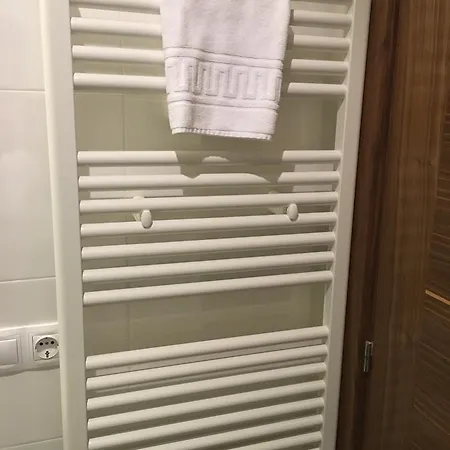 Area De Servicio Chopos 3* Villaherreros