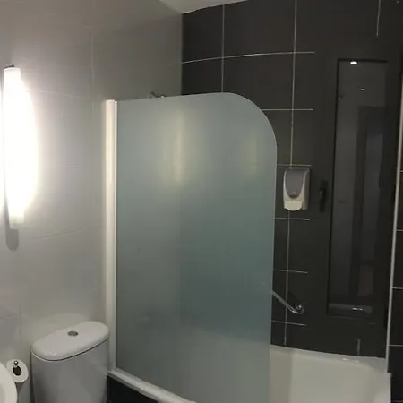 Area De Servicio Chopos Villaherreros