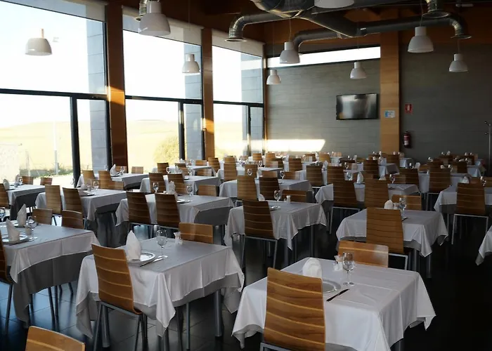 Hotel Area De Servicio Chopos Villaherreros