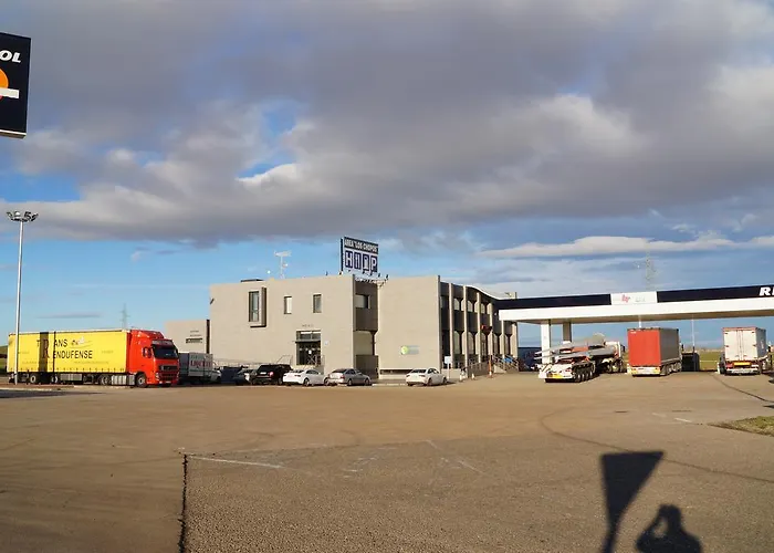 Area De Servicio Chopos 3*